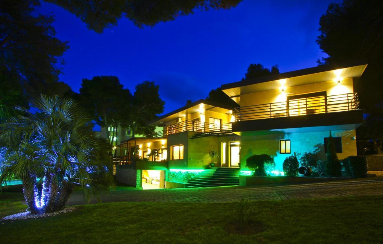 New Play Lake Villa Salou Exterior photo